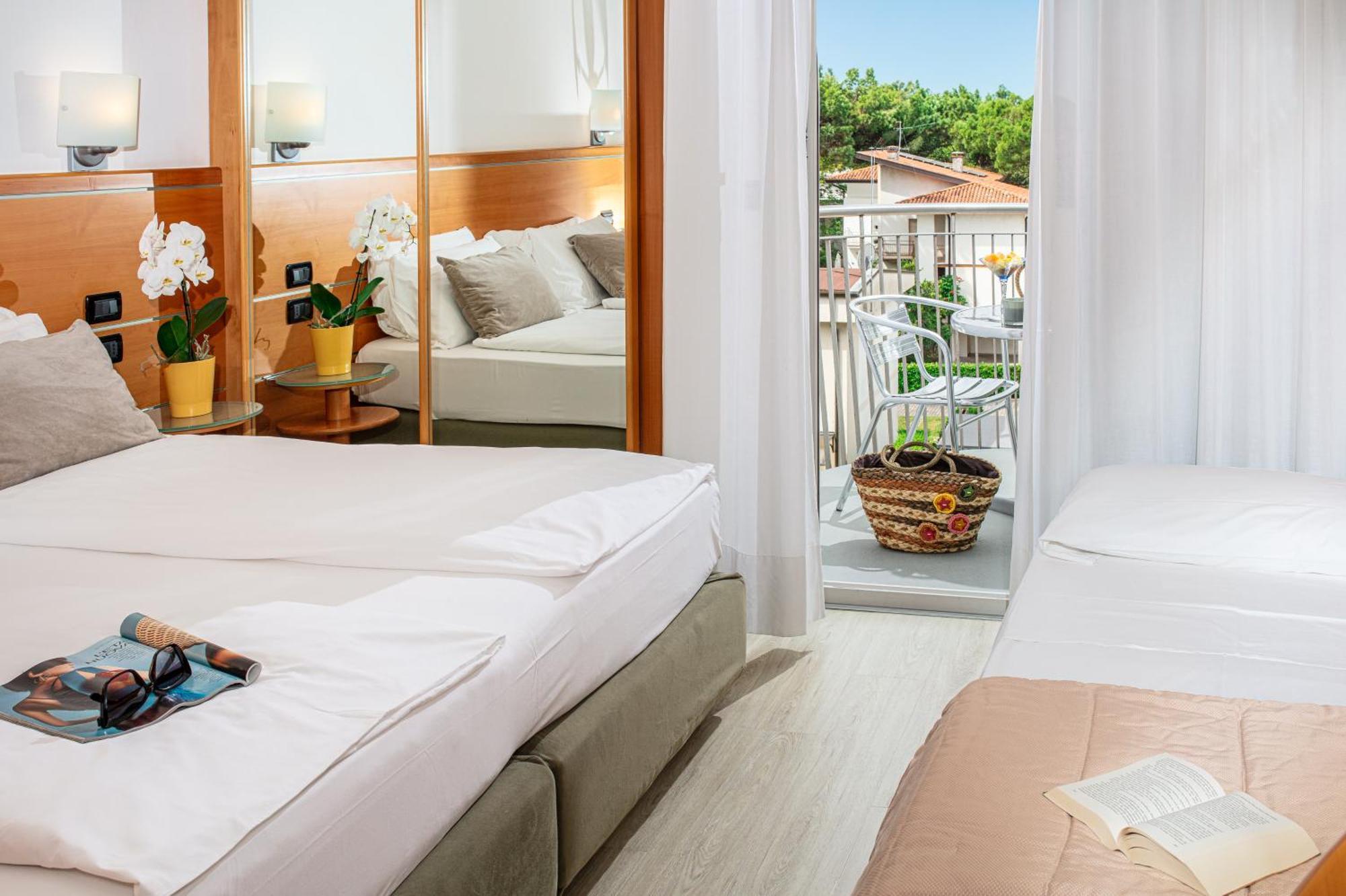 Park Hotel Lignano Sabbiadoro Exterior photo