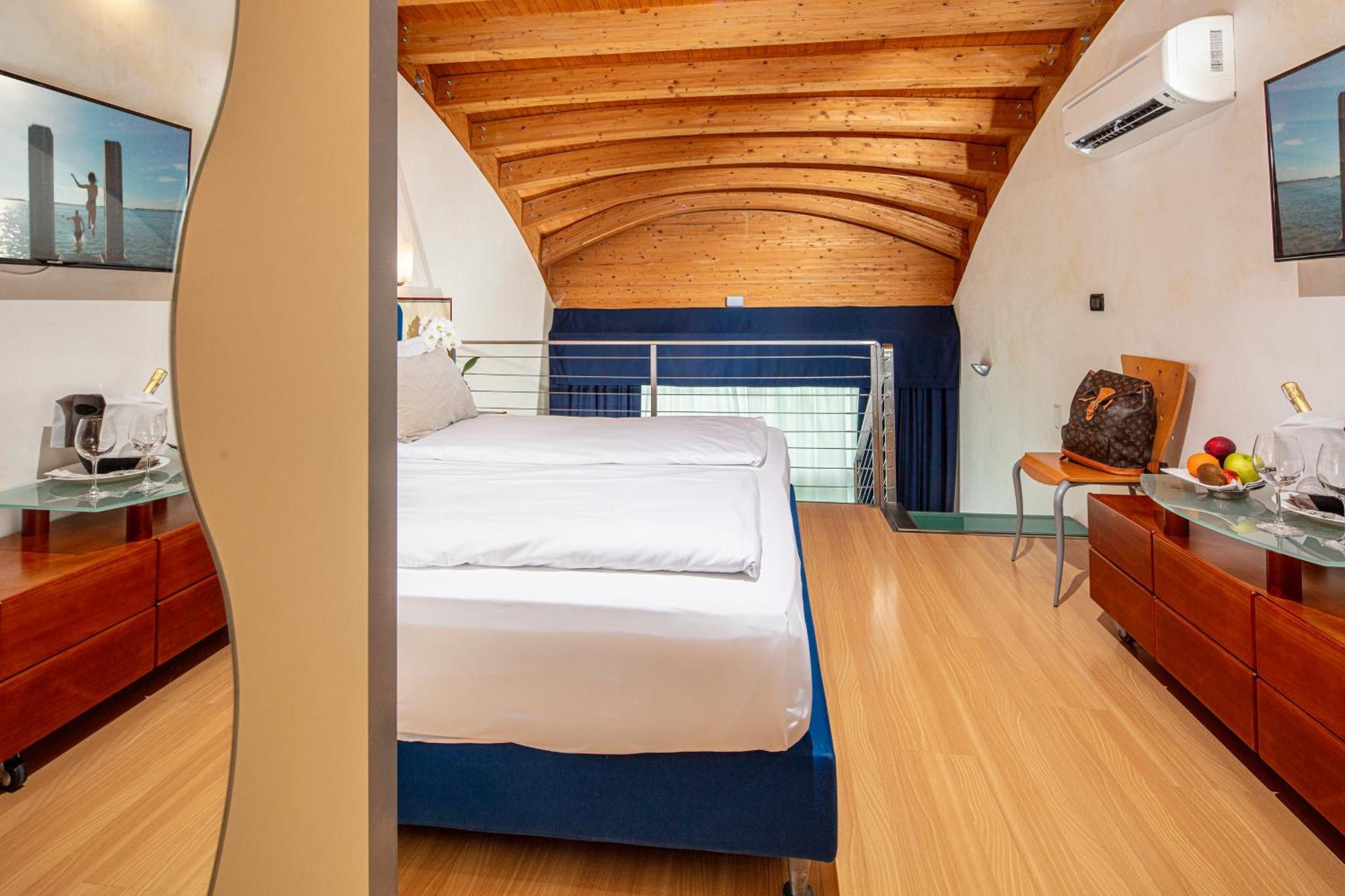 Park Hotel Lignano Sabbiadoro Exterior photo