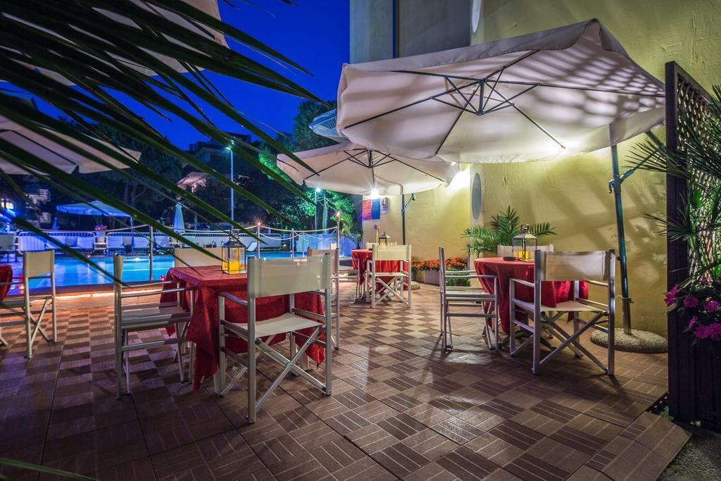 Park Hotel Lignano Sabbiadoro Exterior photo